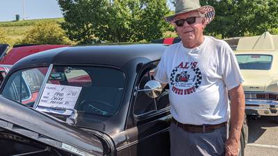 Oswego Drag Raceway reunion revs up crowd