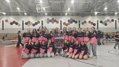 Woodstock co-op girls wrestling team wins Sandy Gussarson Invitational: Saturday’s Northwest Herald roundup
