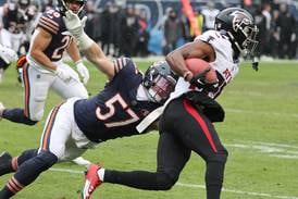 Chicago Bears bring back Lake Zurich native Jack Sanborn