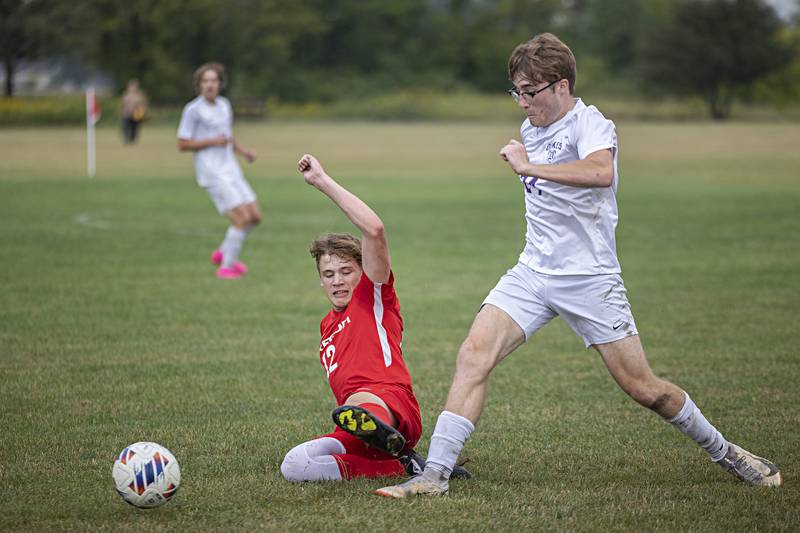 Oregon’s Gavin Morrow tackles Dixon’s  Zack Clevenger Monday, Sept. 11, 2023 in a game in Oregon.