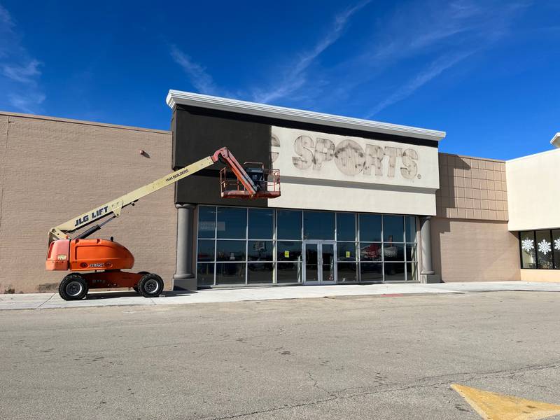 An Ashley Furniture Outlet store is under construction at 1651 38th St., Peru.