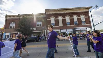 Photos: Dixon celebrates homecoming