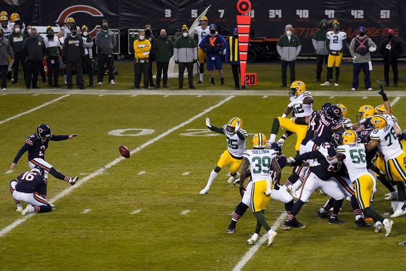 Chicago Bears' Cairo Santos kicks a field goal during the first half of an NFL football game against the Green Bay Packers Sunday, Jan. 3, 2021, in Chicago. (AP Photo/Nam Y. Huh)