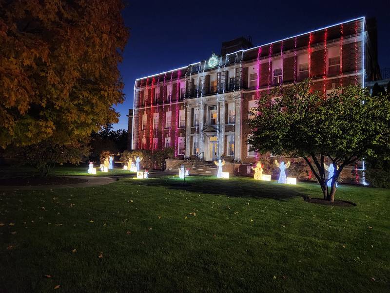 Barb City Manor’s ‘Light Up the Manor’ campaign helps spread holiday cheer in DeKalb