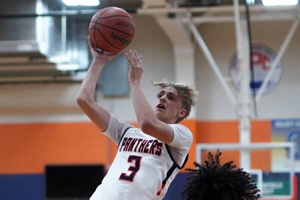Boys basketball: Nolan Petry, winless Oswego show progress in loss to West Aurora