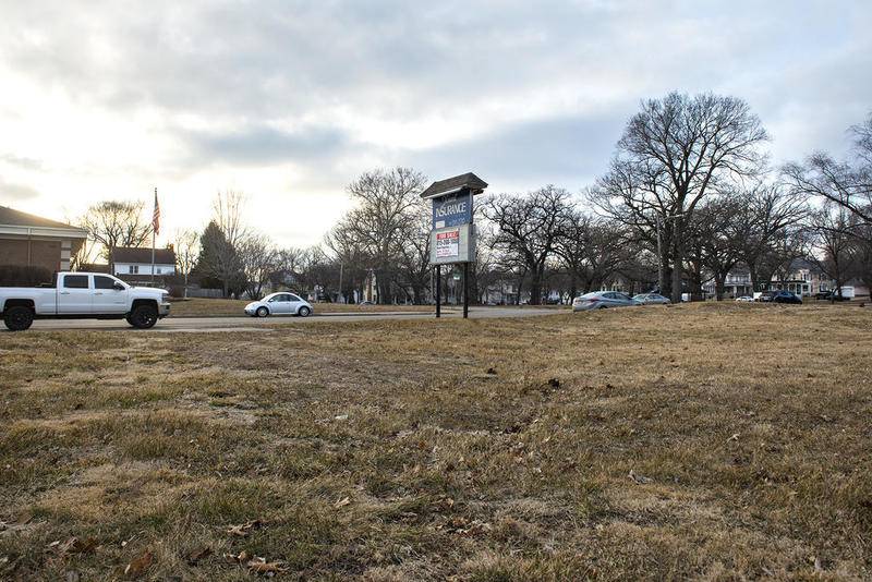 An empty lot at the corner of Galena and Chamberlin in Dixon is the proposed spot for a Dunkin'.