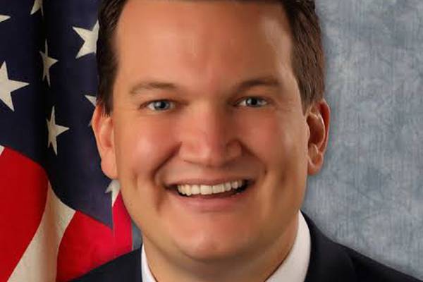 Chesney invites community to spread Valentine’s Day cheer to local seniors