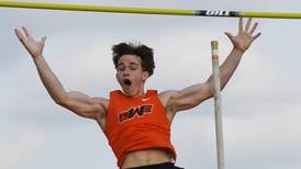 Zachary Turner throws PR in shot put to help host Wheaton Warrenville South take third at Red Grange invite