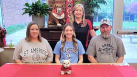 Streator’s Emma Rambo to suit up for Fighting Bees