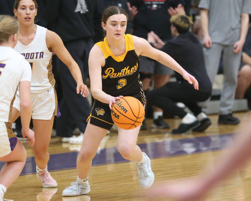 Putnam County's Sofia Borri dribbles around Mendota defenders on Tuesday, Feb. 10, 2026 at Mendota High School.