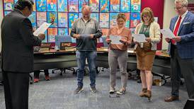 2 new board members take oath of office for Batavia School District 101