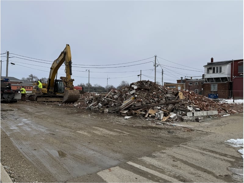 Demolition of two buildings on the 800 block of Illinois Avenue in Mendota.