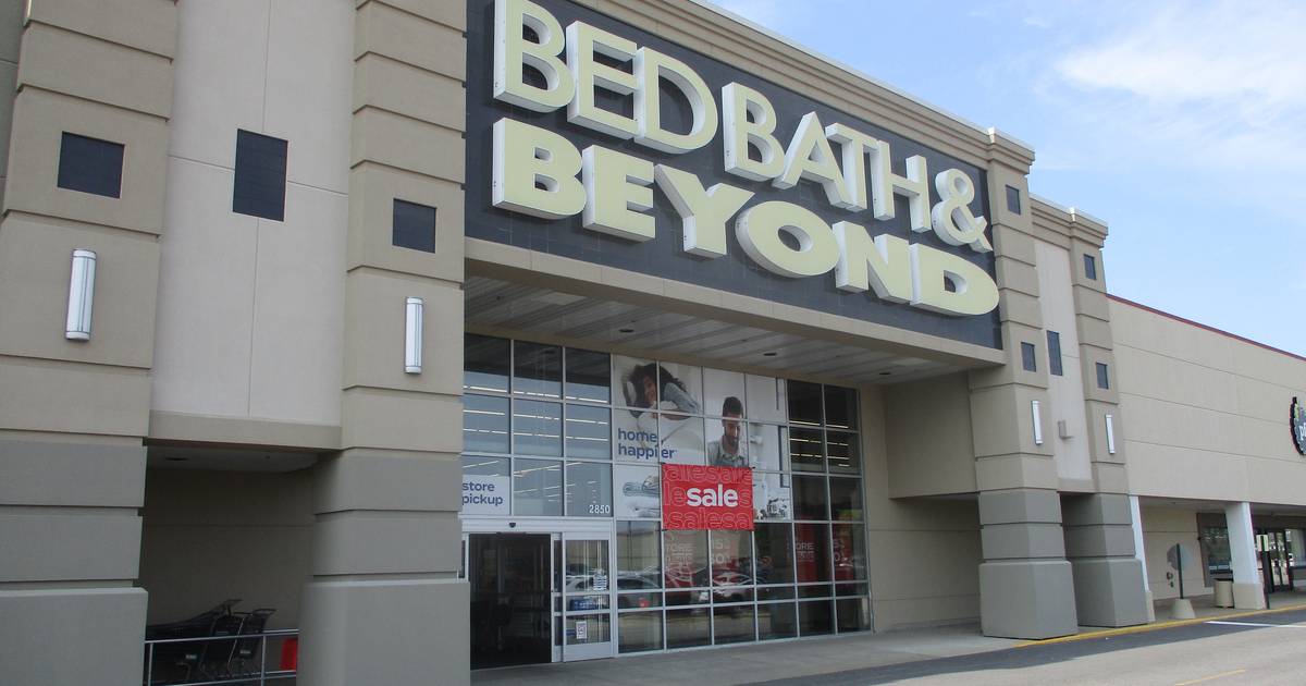 ‘Sale’ signs go up as Bed, Bath & Beyond prepares to close in Joliet
