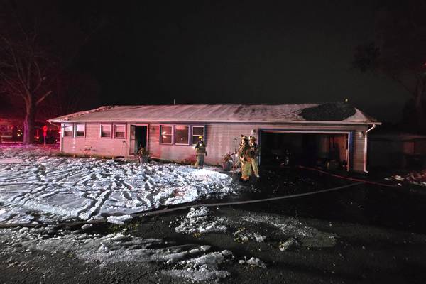 Firefighters battle blaze in Kankakee Township