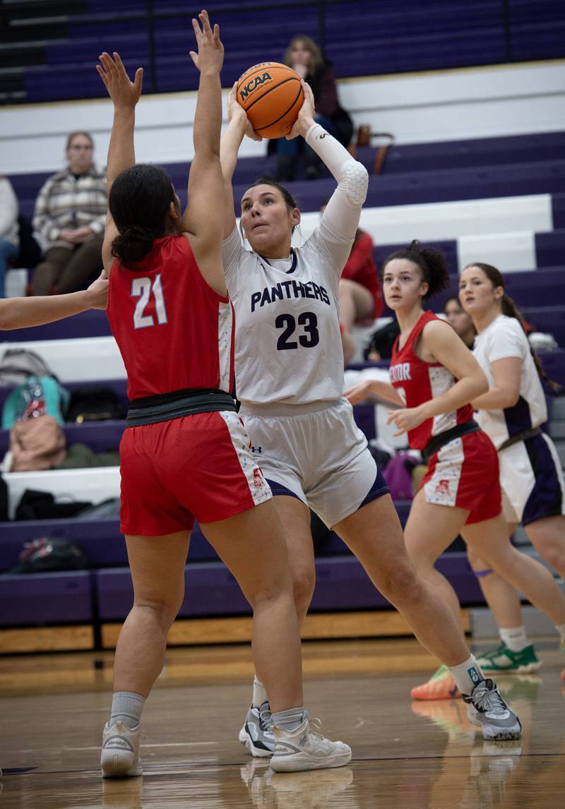 Manteno's Maddie Gesky looks for an open shot as Streator's Alexis Thomas, left, guards in a game on Monday, December 8, 2025.