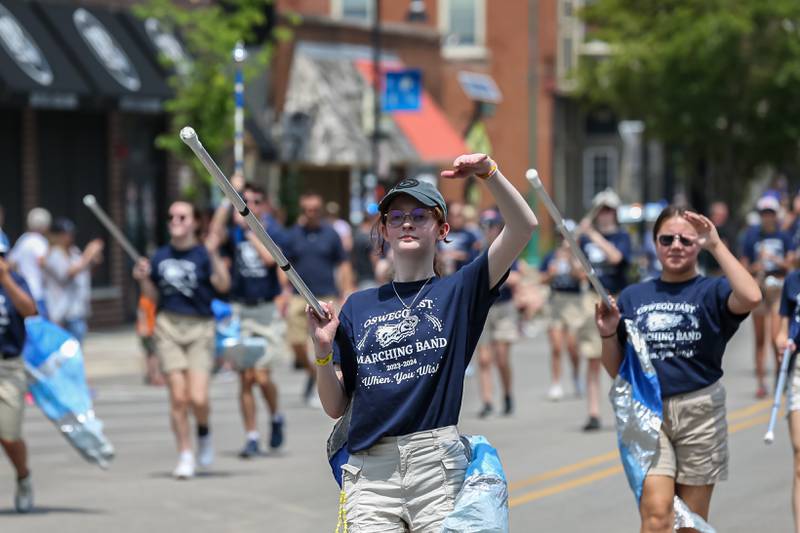 Photos Oswego comes alive with PrairieFest Parade Shaw Local