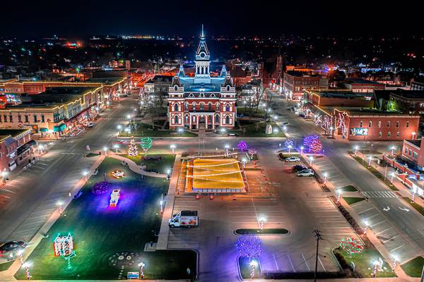 Visit Pontiac’s Hometown Holidays and shop downtown boutiques