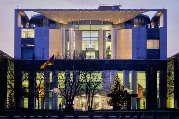 Zelenskyy offers to drop NATO bid for security guarantees but rejects US push to cede territory