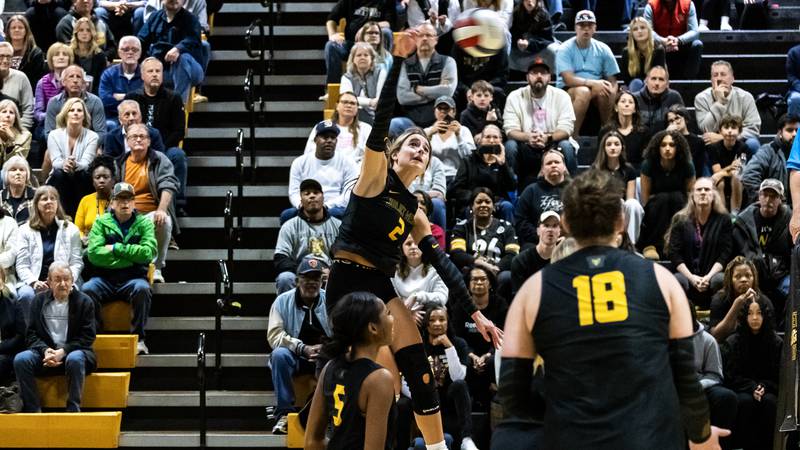 Joliet West, Lockport advance with wins, will meet Thursday for sectional championship