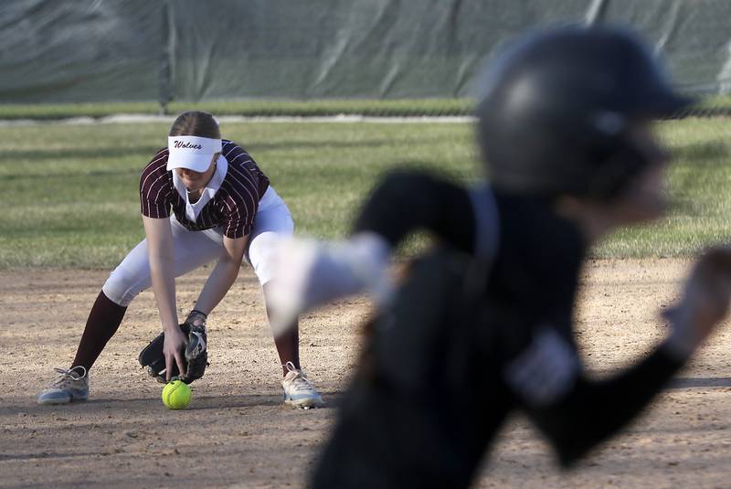 Prairie Ridge's Ady Kiddy tries to field the ball during Fox Valley Conference softball game against Huntley on Monday, April 14, 2025, at Prairie Ridge High School in Crystal Lake.