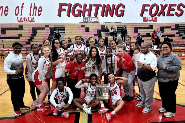 Bolingbrook wins ugly to claim another regional title, 53-32 over Lockport