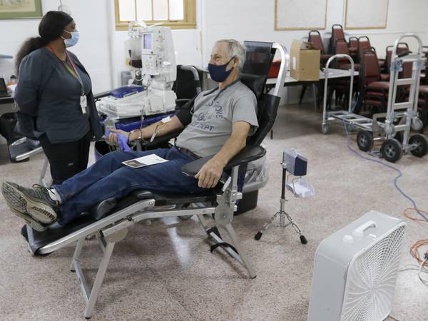 Blood donations needed following Texas school shooting, Illinois blood banks say
