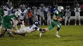 Dwight downs Clifton Central 43-14, earns 2nd straight quarterfinal trip