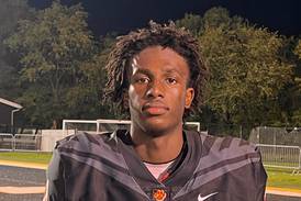 Turnovers, tough losses fuel Wheaton Warrenville South to rivalry win over Wheaton North