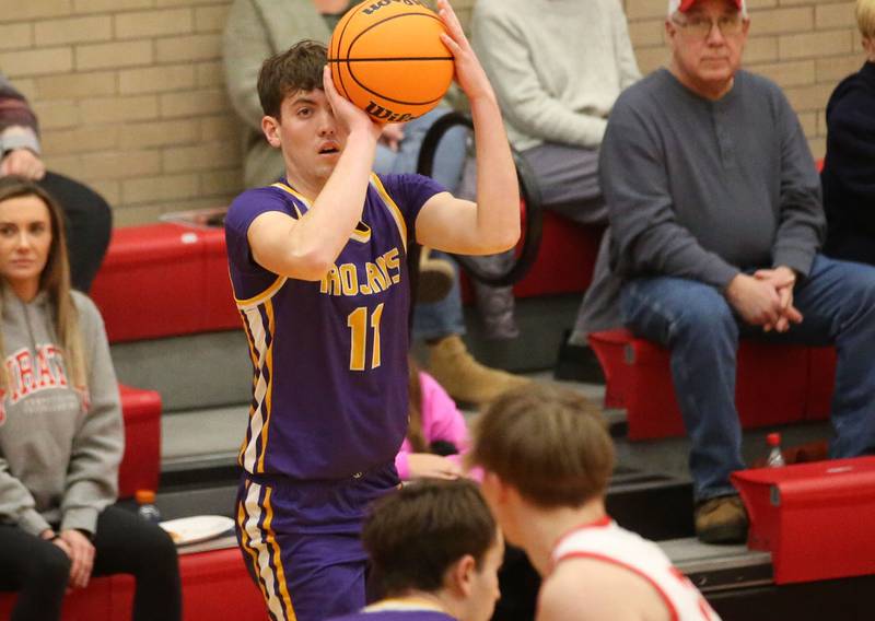 Mendota's Aden Tillman shoots a jump shot against Ottawa on Tuesday, Jan. 7, 2025 in Kingman Gym at Ottawa High School.