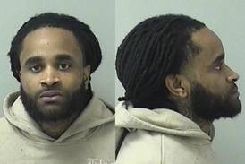 Man accused of starting Carpentersville apartment fire detained in Kane County jail