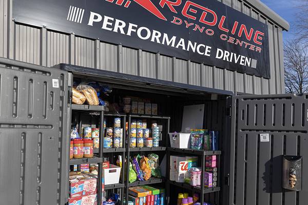 Windstorm doesn’t stop Sterling food pantry project