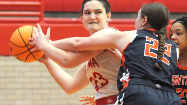 Photos: Ottawa takes third place in its holiday tournament