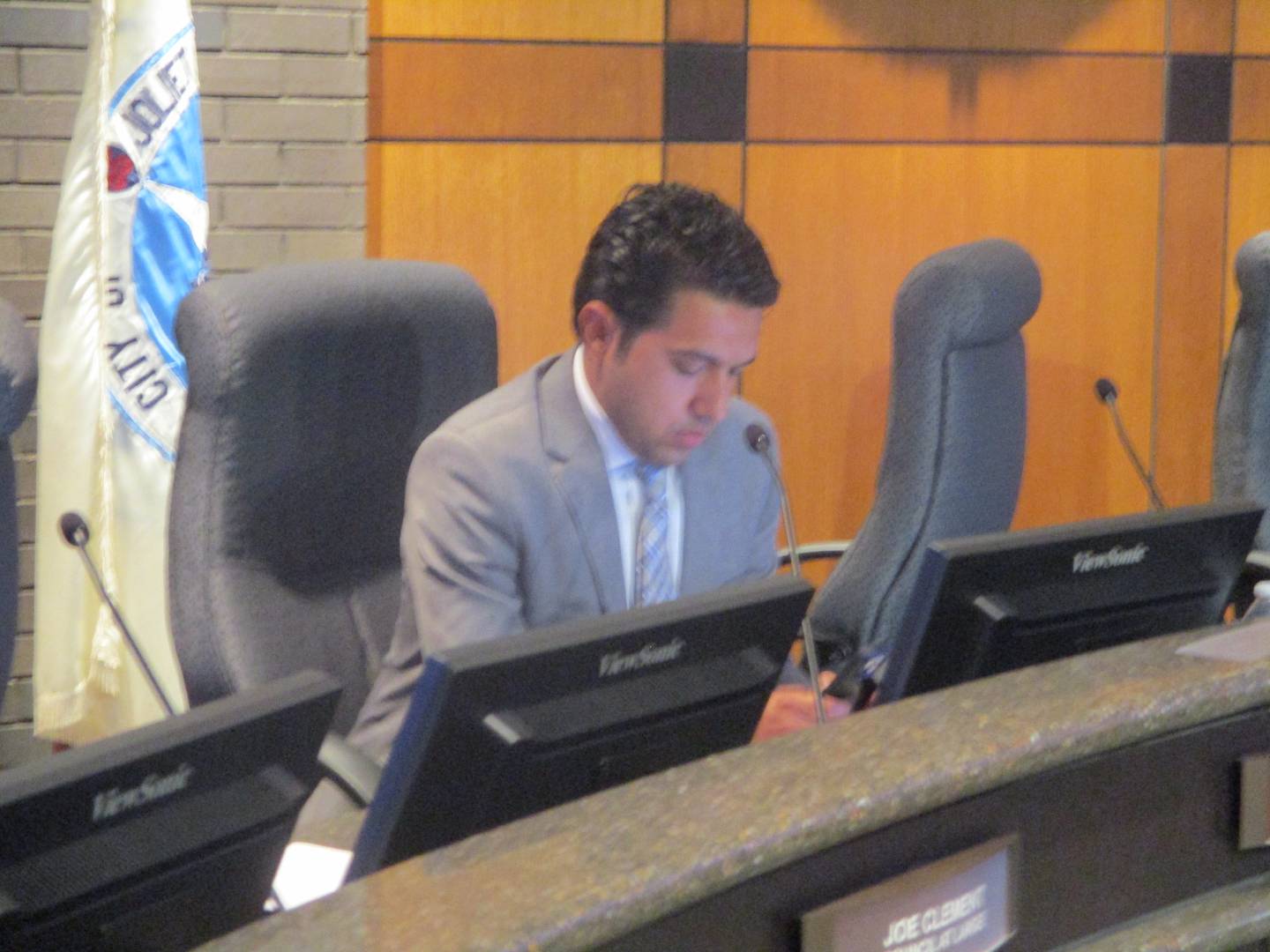oliet Councilman Cesar Guerrero spends some time reflecting before the start of his last City Council meeting on Monday. Guerrero leaves the council to become supervisor of Joliet Township. May 5, 2025