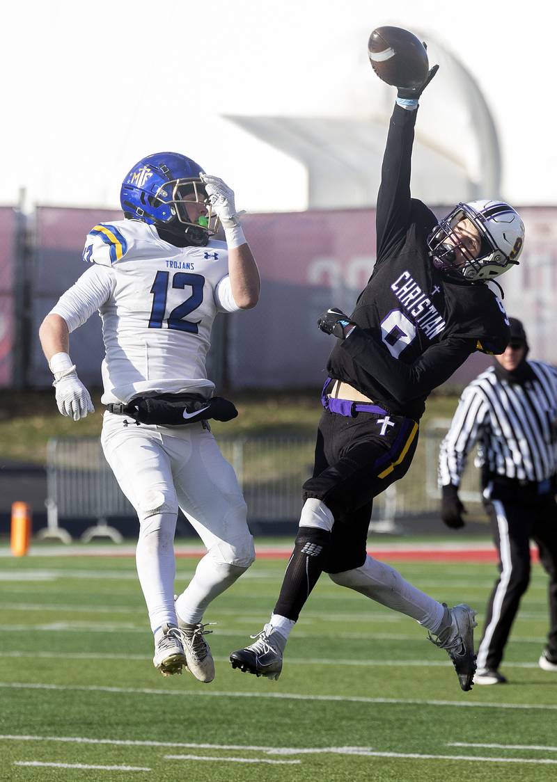 Chicago Christian's Jared Hall breaks up a pass intended for Maroa-Forsyth's Zach Smith Friday, Nov. 29, 2024, in the class 2A football state final.