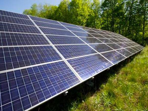 Lee County extends moratorium on wind, solar projects