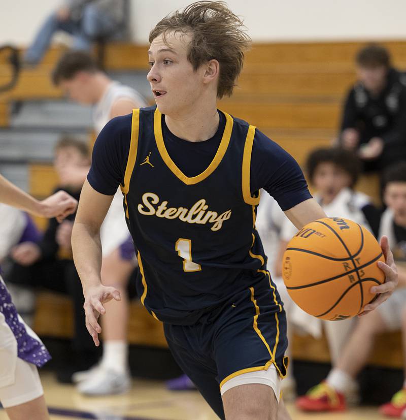 Sterling’s Aidan Lacy handles the ball against Rochelle Saturday, Jan. 3, 2026.