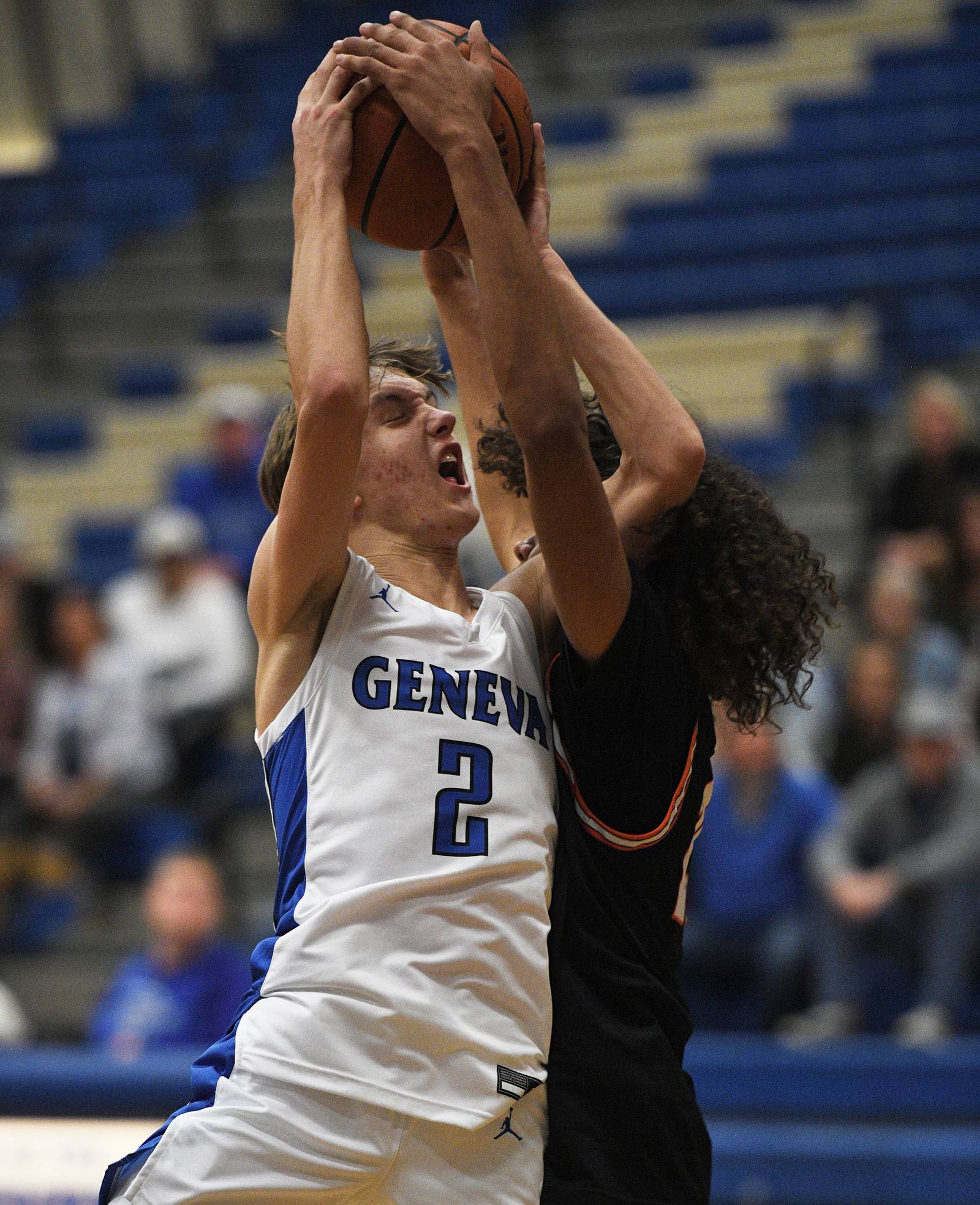 Boys basketball: Luca Carbonaro Wheaton Warrenville South hold off