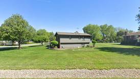 Sale closed in Lemont: $600,000 for a single-family home