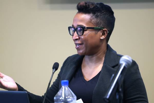 Expert tells DeKalb County business leaders economic forecasts harder to predict amid rising global conflict