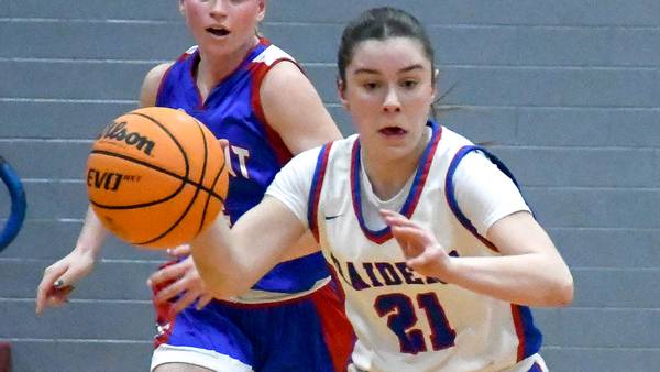 Photos: Iroquois West Holiday Hoops Tournament, girls basketball