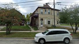 Single-family home built in 1900 sells in Joliet for $540,000