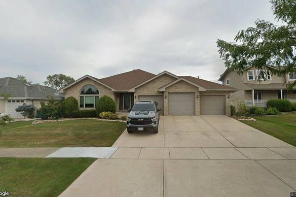 Single-family home in Lockport goes for $580,000