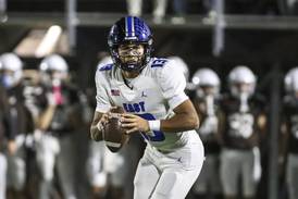 Lincoln-Way East QB Jonas Williams named Illinois Gatorade Football Player of the Year