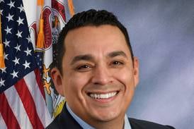 Arellano launches 2025 summer reading program for Illinois students