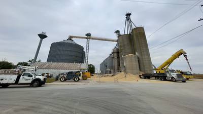 Grain bin collapses in Martinton