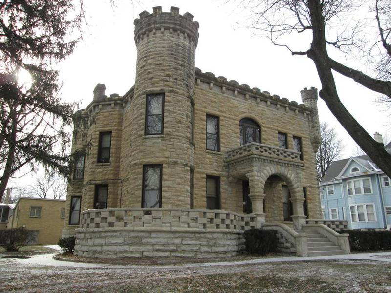 The new owners of this 19th Century home of a brewer that later became a residence for bishops of the Diocese of Joliet would like to open a winery at the Bridge Street property.
