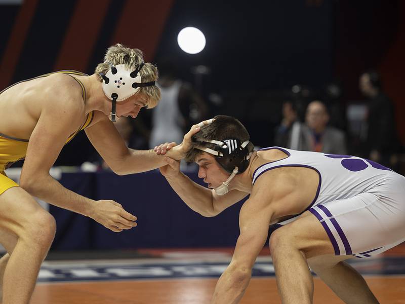 Wilmington’s Logan VanDuyne, remembering his coach, takes 2nd at IHSA state ‘probably the match of his life’