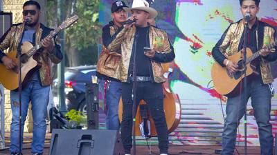 5 Things to Do in Will County: Fiesta en el Bicentennial Park, Fall on the Farm event and more