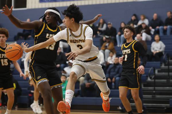 Joliet Catholic shakes off slow start to down Elmwood Park in regional semifinals