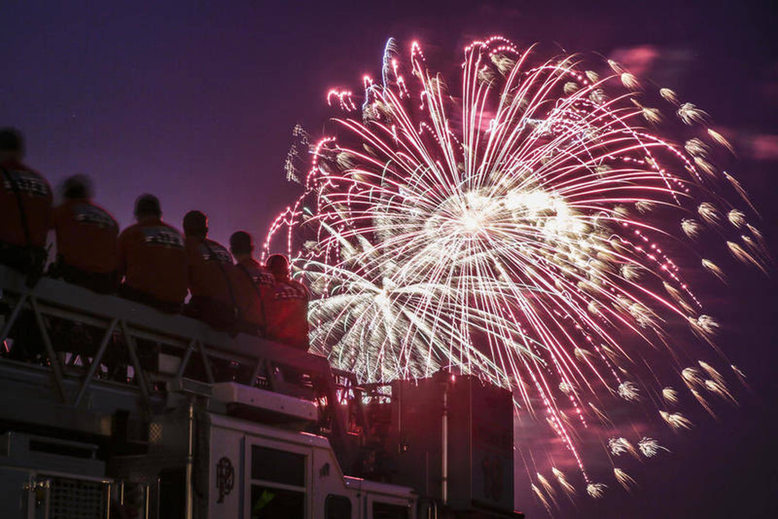 Morris City Council will take a closer look at fireworks ordinance